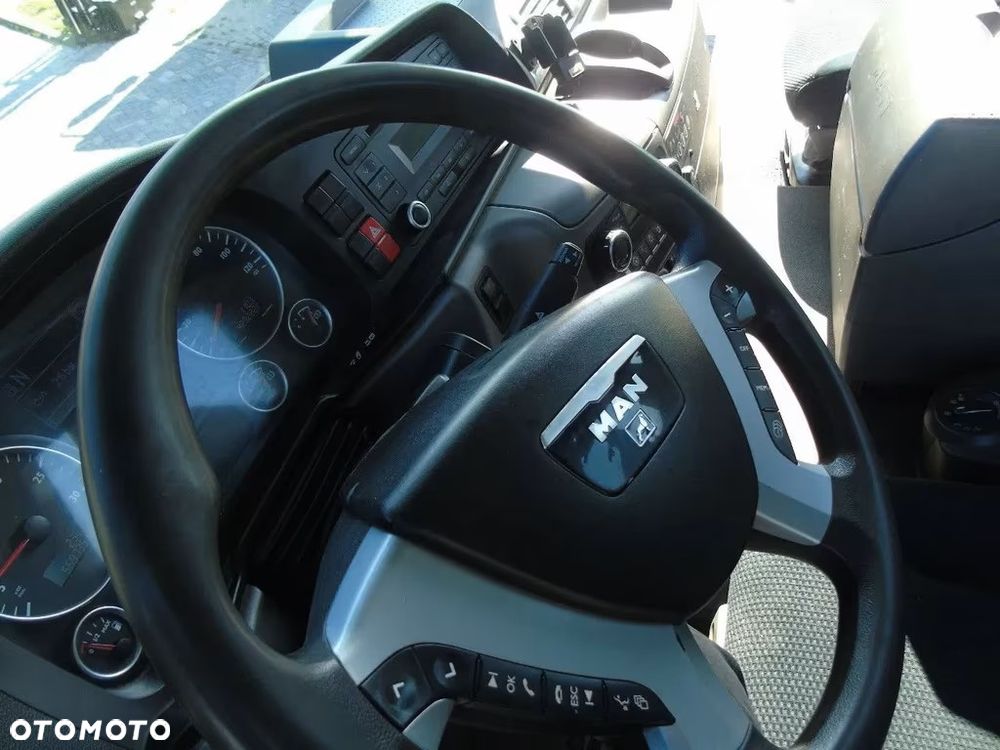 MAN TGS 26.400 6x6 – Wywrotka 3-stronna Meiller + Żuraw HIAB 166 E3 HIPRO – 429.222 km – Euro 4 - 33