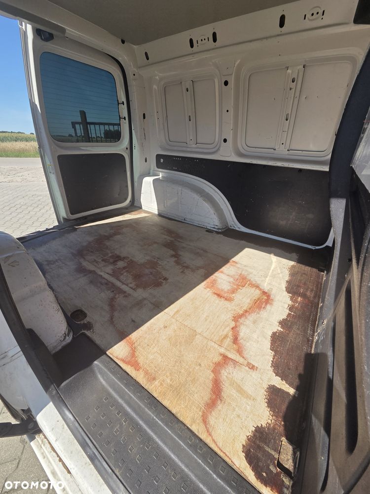 Volkswagen Caddy - 8