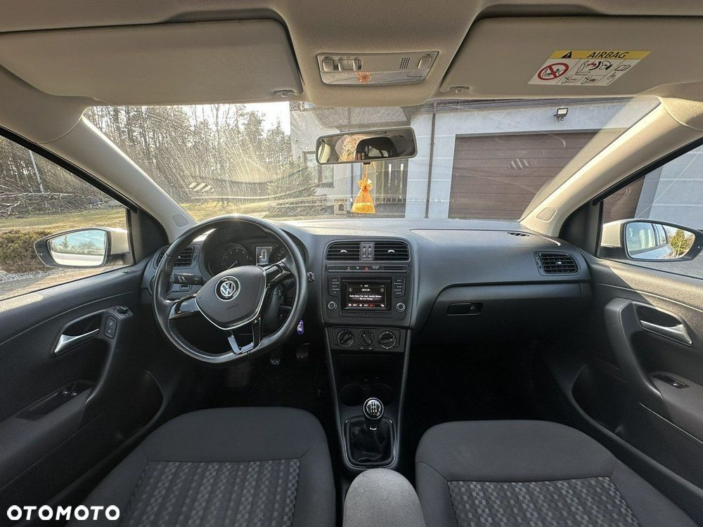 Volkswagen Polo - 14