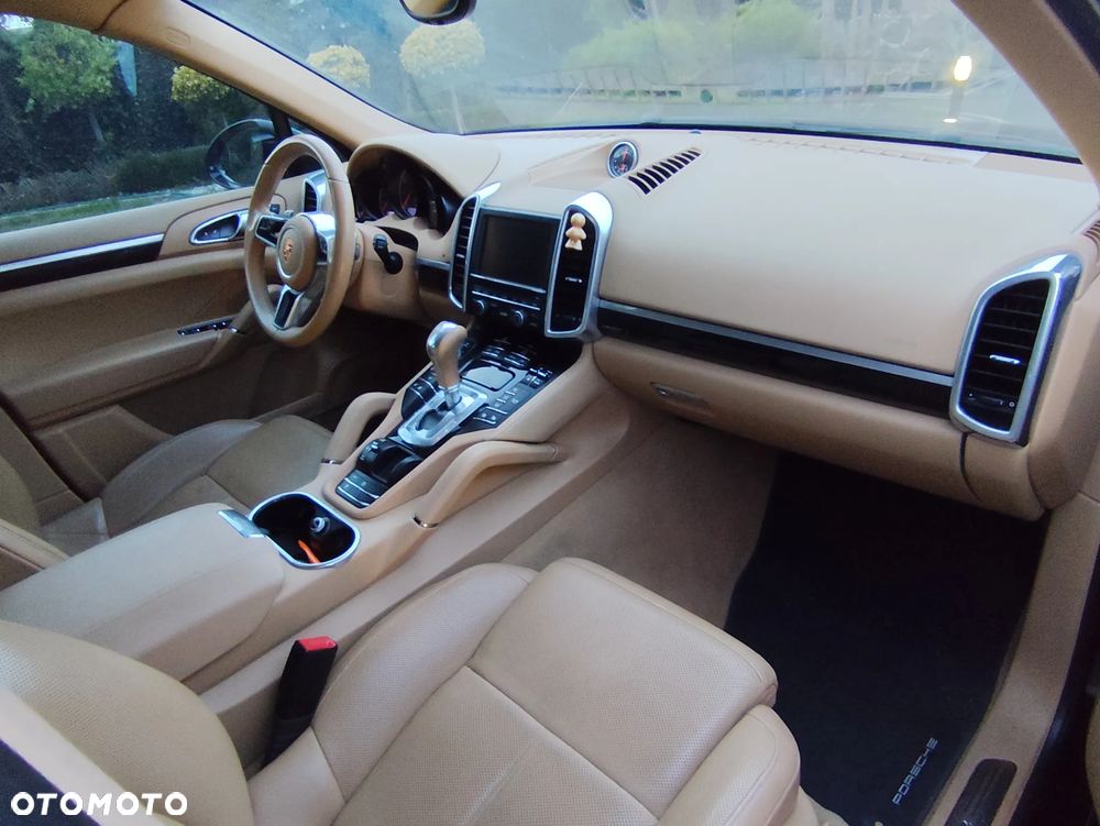 Porsche Cayenne Tiptronic S - 11
