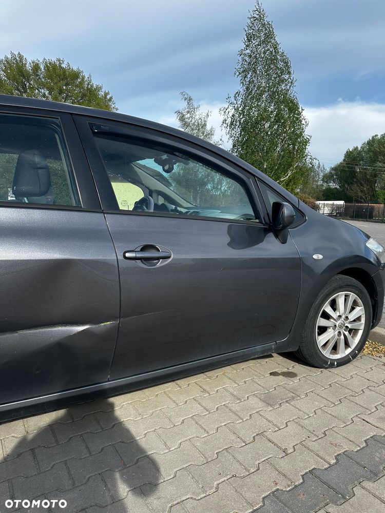 Toyota Auris 2.0 D-4D Sol - 10