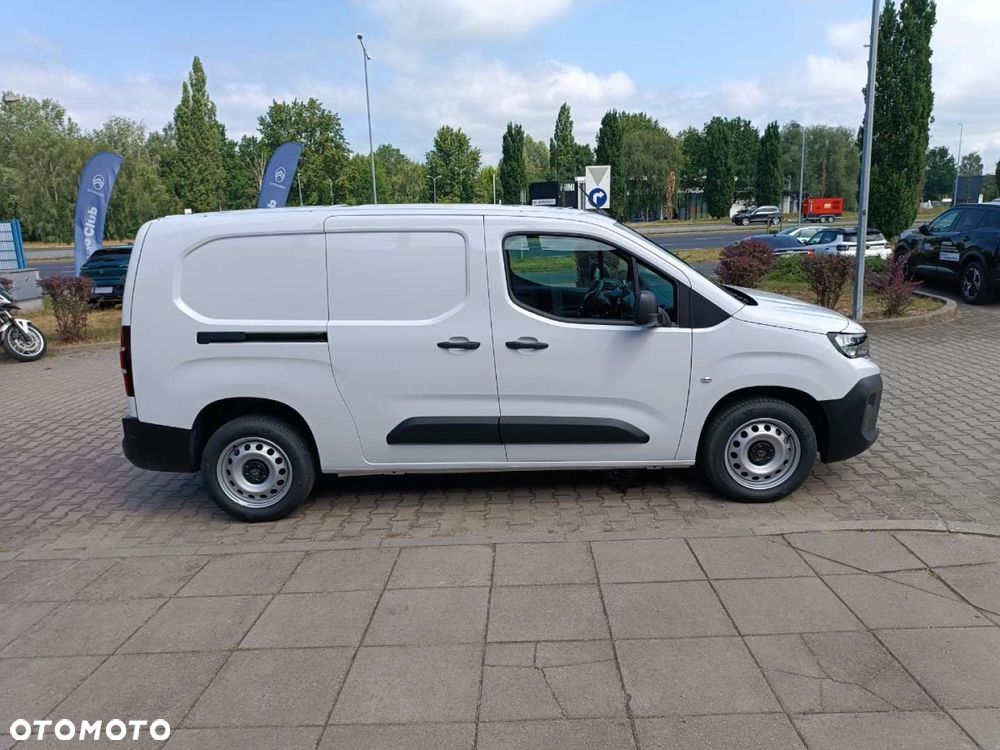 Peugeot Partner - 8