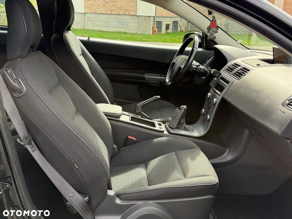 Volvo C30 2.0 Momentum - 22