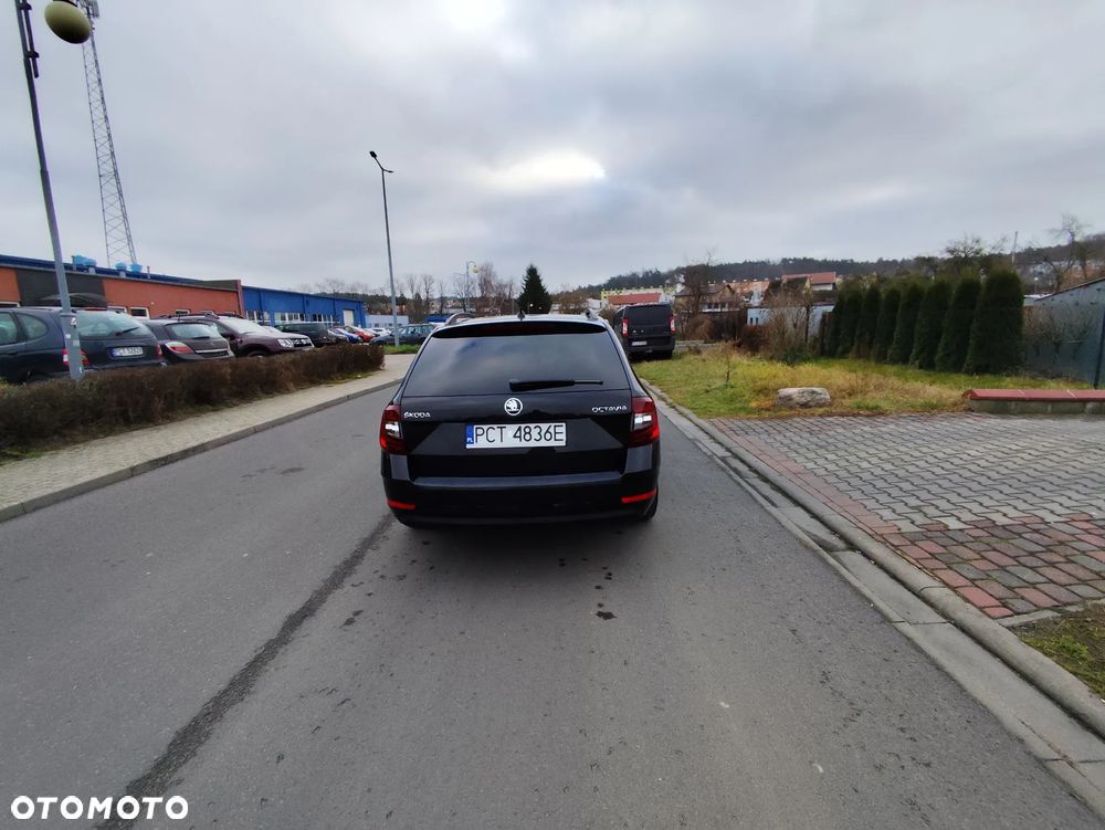 Skoda Octavia 2.0 TDI Clever - 8