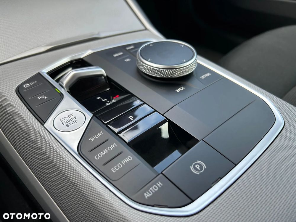 BMW Seria 3 - 35