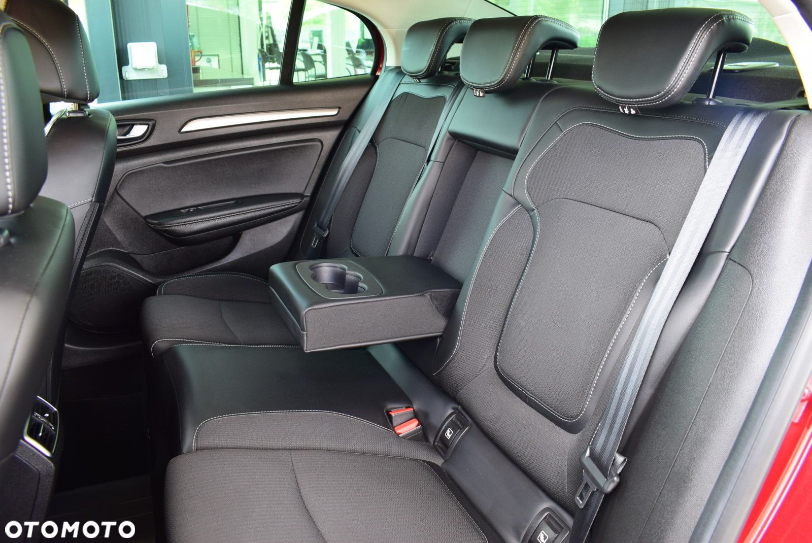 Renault Megane 1.3 TCe Intens EDC - 15