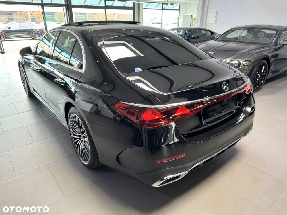 Mercedes-Benz Klasa E 220 d mHEV 4-Matic AMG 9G-Tronic - 4