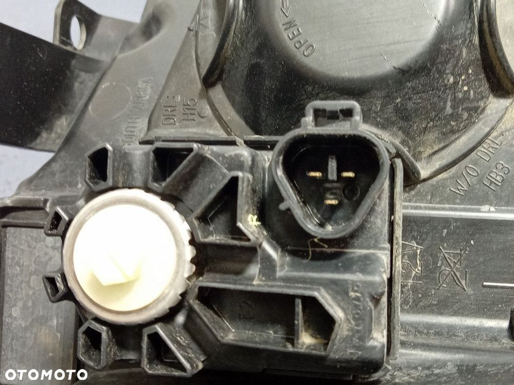FORD RANGER MK5 LIFT REFLEKTOR LEWY SOCZEWKA UK - 5