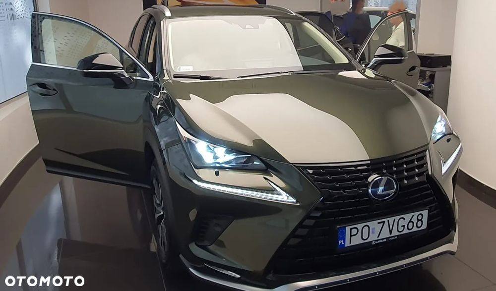 Lexus NX 300 F Impression AWD - 1