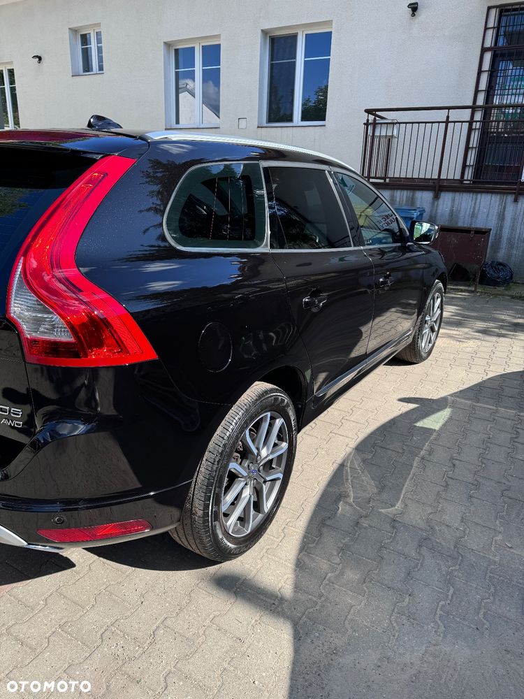 Volvo XC 60 D5 AWD Summum - 4