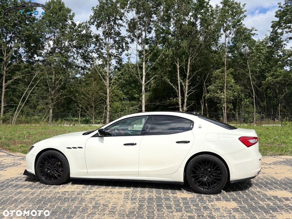 Maserati Ghibli Granlusso - 13