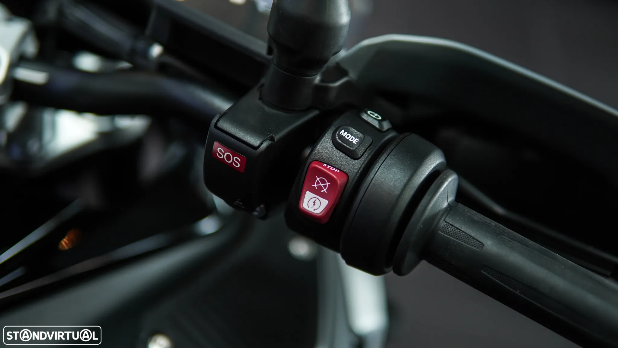 BMW R 1300 GS Adventure TRIPLE BLACK Rebaixada ASA - 15