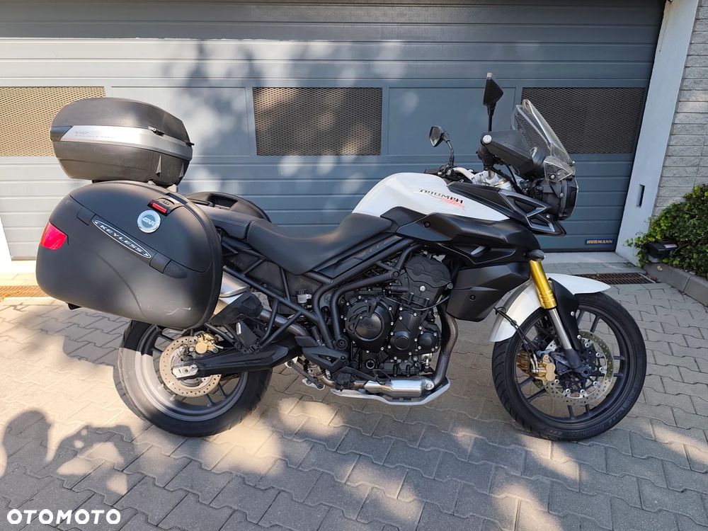Triumph Tiger - 1