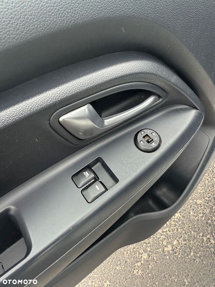 Kia Rio 1.2 Edition 7 - 12