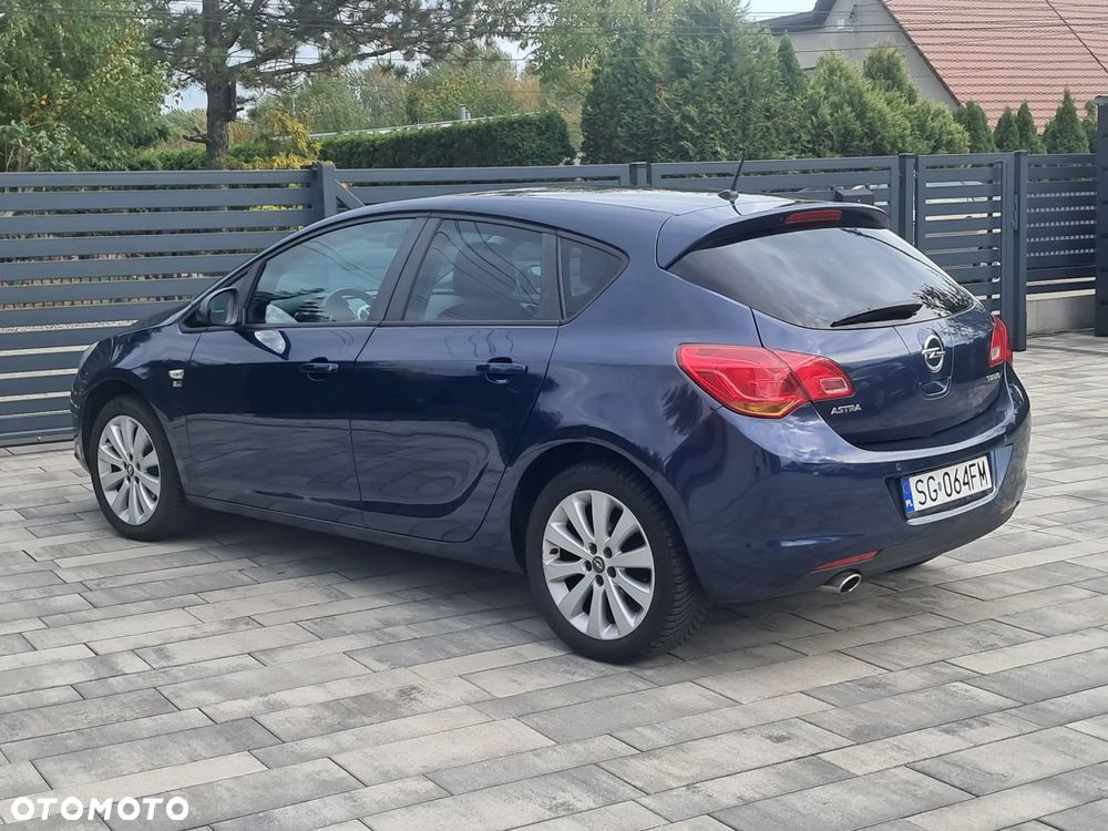 Opel Astra - 4