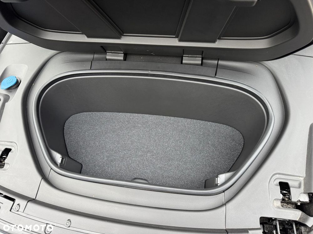 Volvo XC 40 Recharge 69 kWh Single Motor RWD Plus - 32