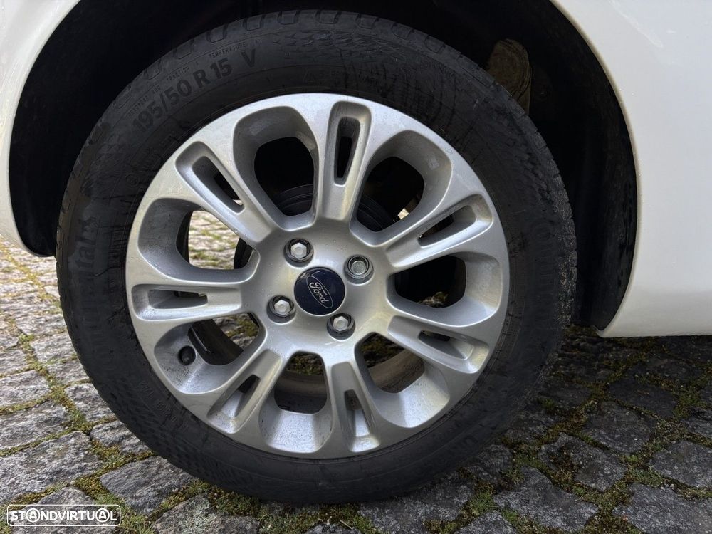 Ford KA 1.2 Titanium - 16