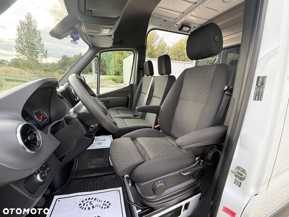 Mercedes-Benz Sprinter 319  3.0 Maxi Brygadówka - 33