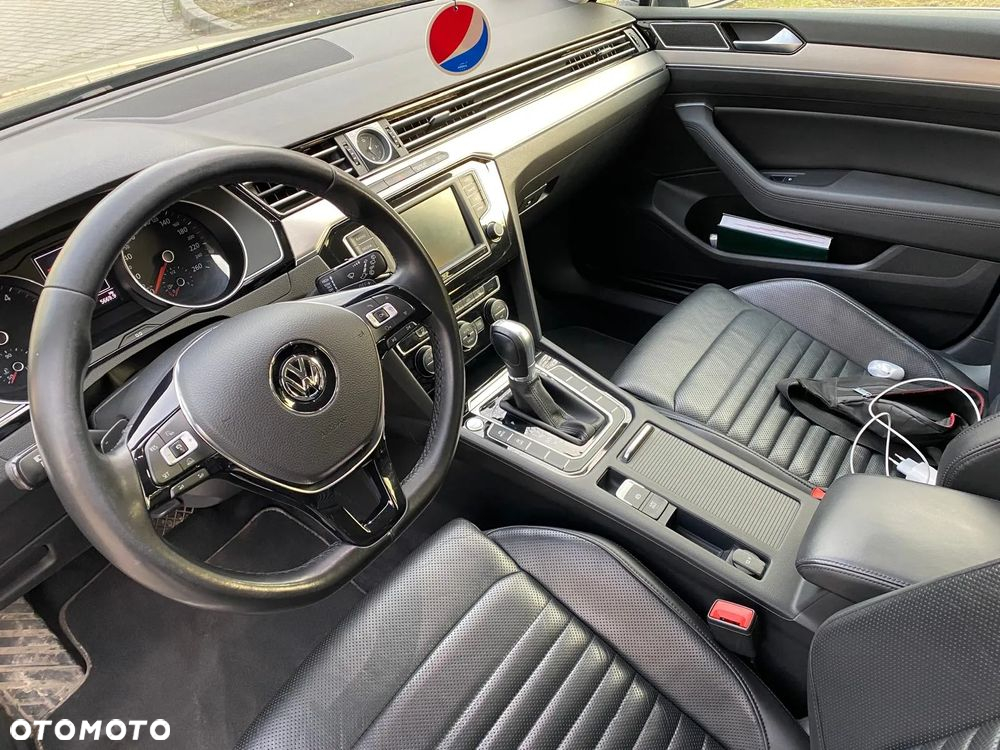Volkswagen Passat 2.0 TDI BMT Highline DSG - 11