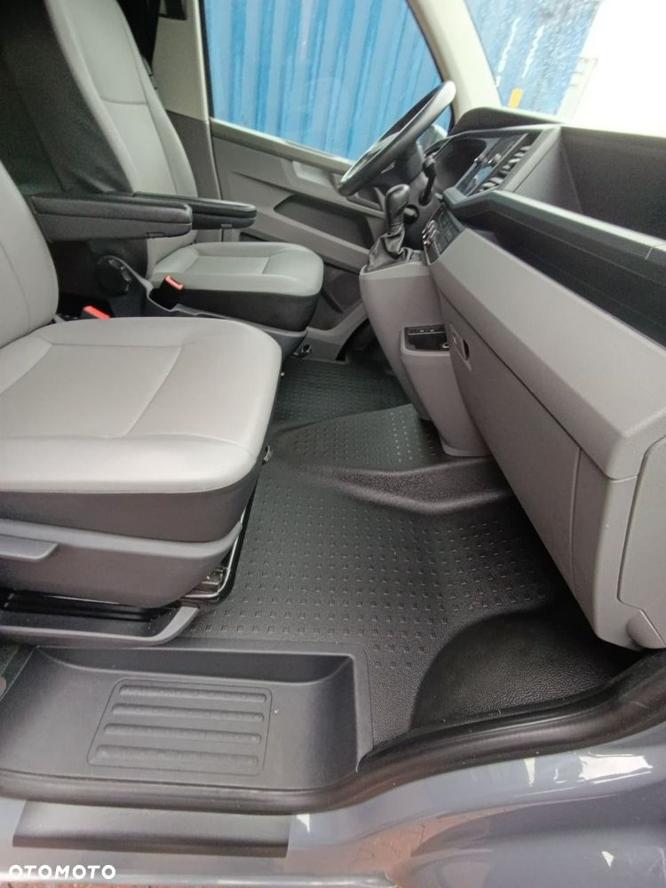 Volkswagen Transporter - 30
