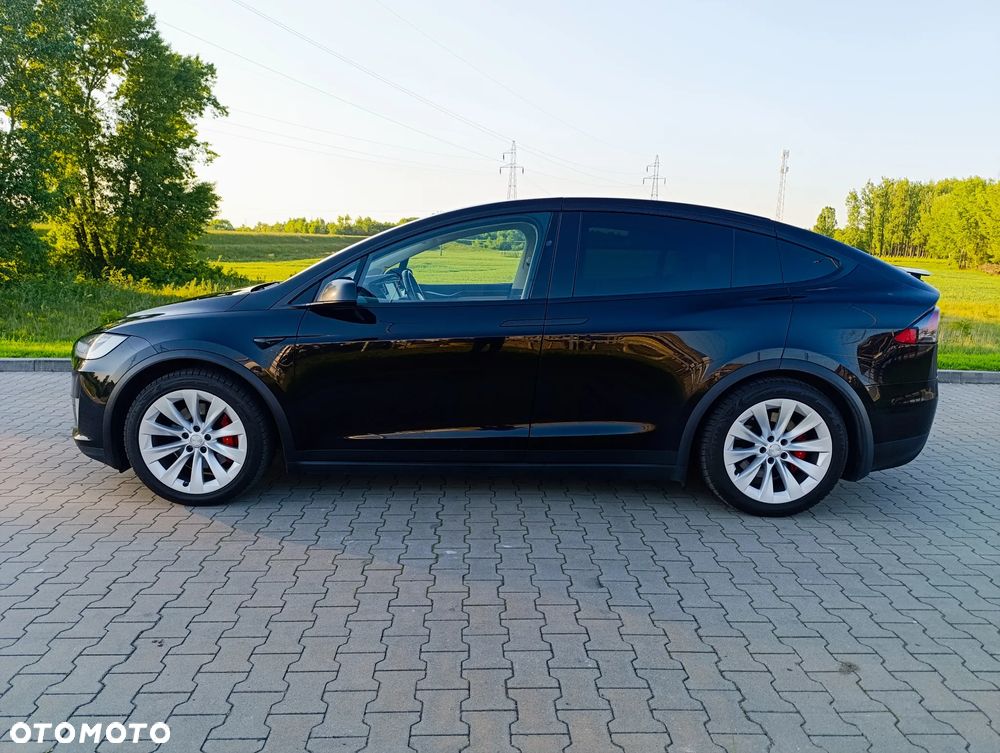 Tesla Model X Performance - 17
