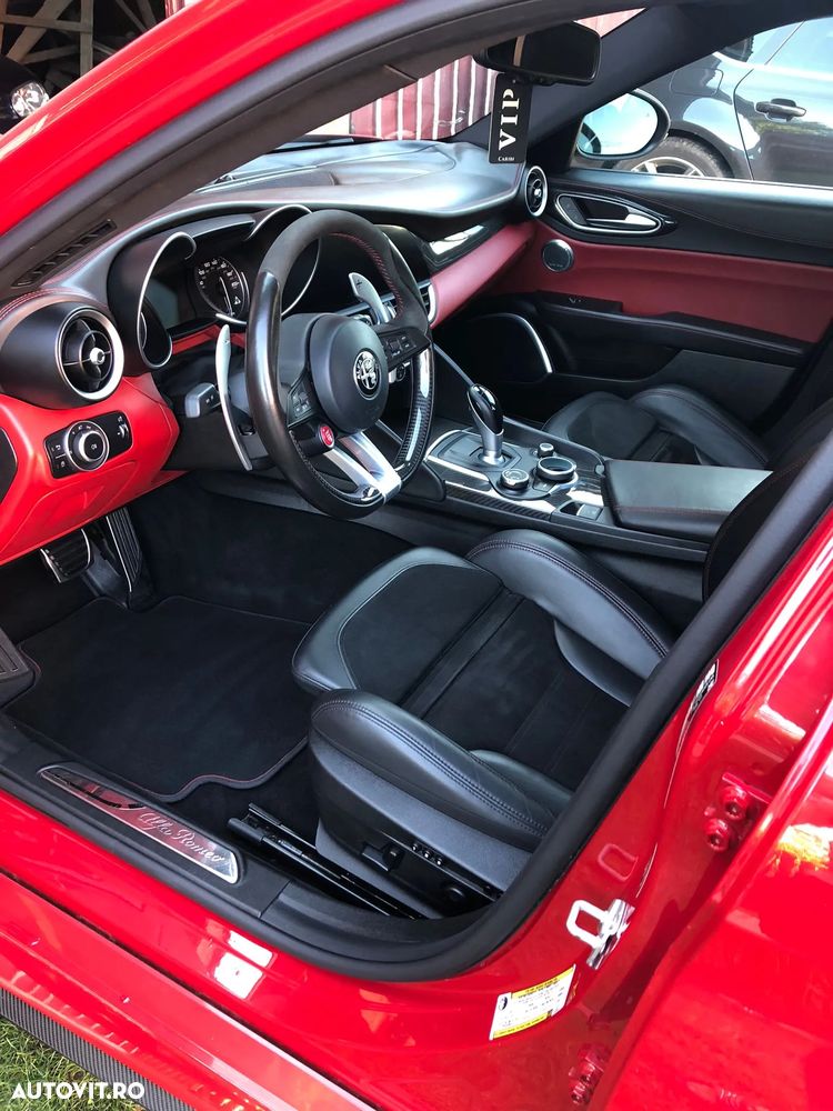 Alfa Romeo Giulia 2.9 Turbo RWD AT8 Quadrifoglio - 9