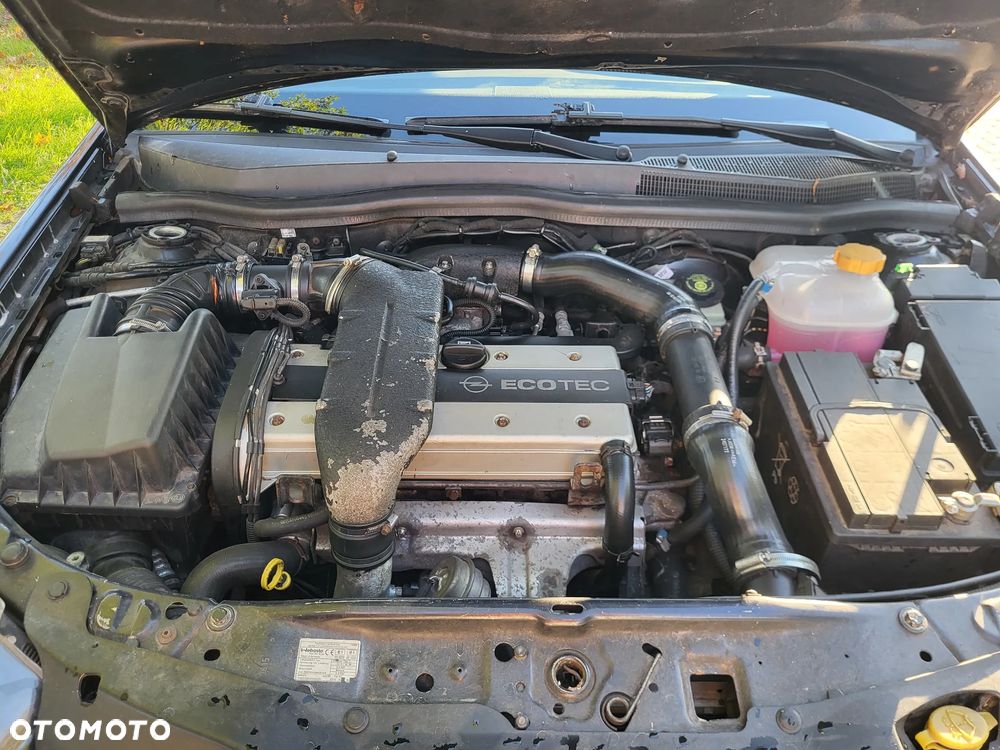 Opel Astra GTC 2.0 Turbo Sport - 7
