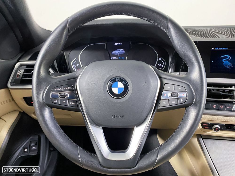 BMW 330 e Auto - 9