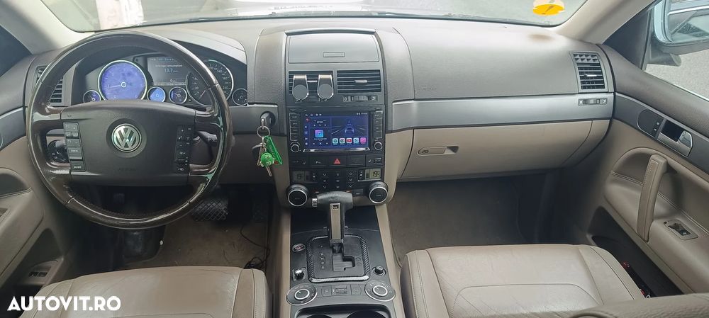 Volkswagen Touareg - 4