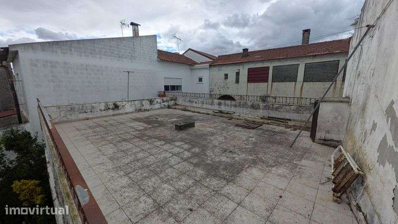 Moradia T5 com logradouro e churrasqueira em Verride, Montemor-o-Velho - Grande imagem: 2/12