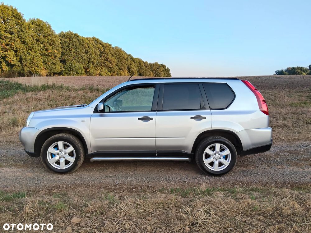Nissan X-Trail 2.0 dCi 4x4 DPF SE - 22