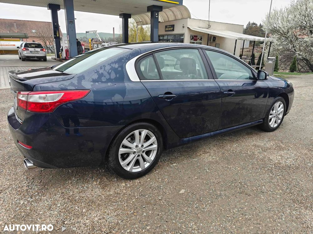 Renault Latitude - 12