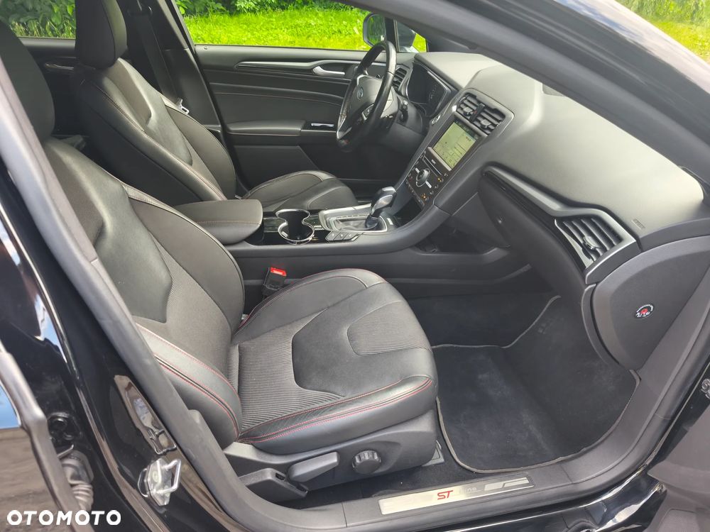 Ford Mondeo 2.0 TDCi ST-Line PowerShift - 6