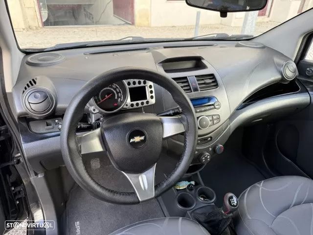 Chevrolet Spark 1.0 LT - 16