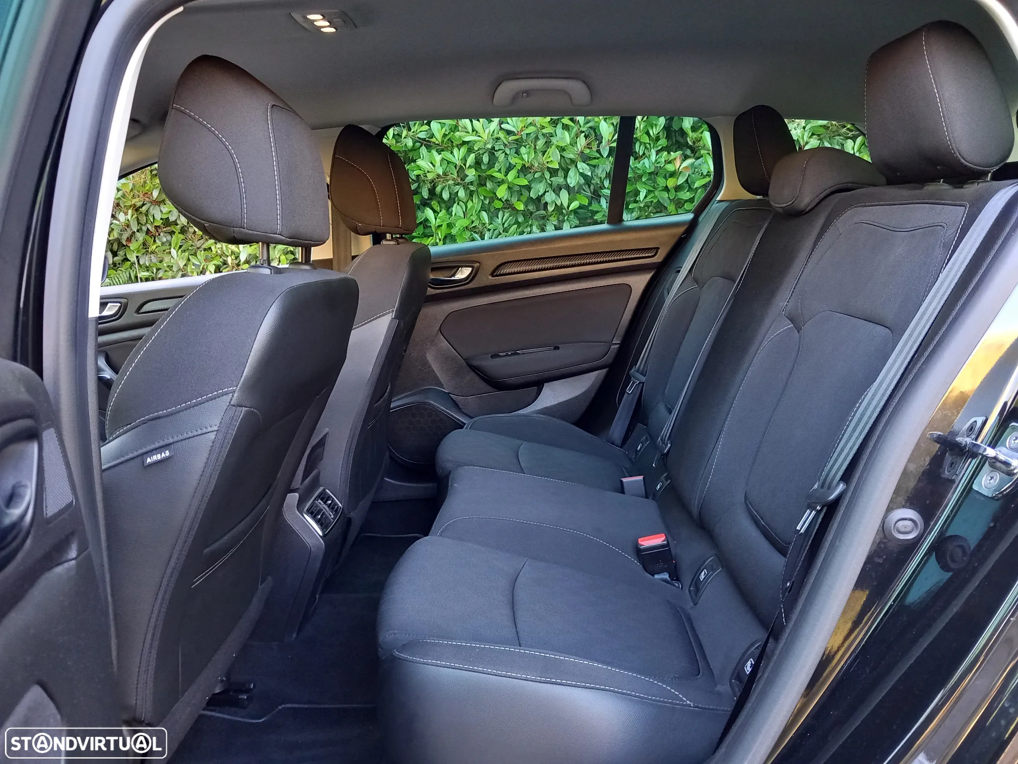 Renault Mégane Sport Tourer 1.5 dCi Limited - 9
