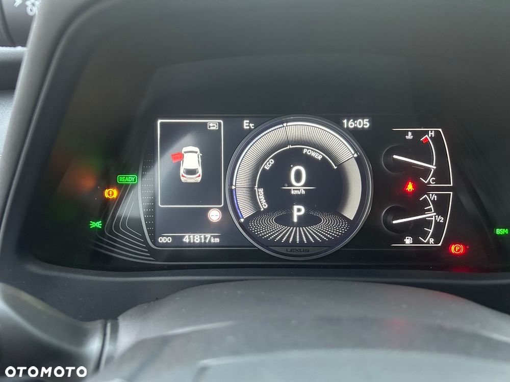 Lexus UX 250h GPF Business Edition 2WD - 32