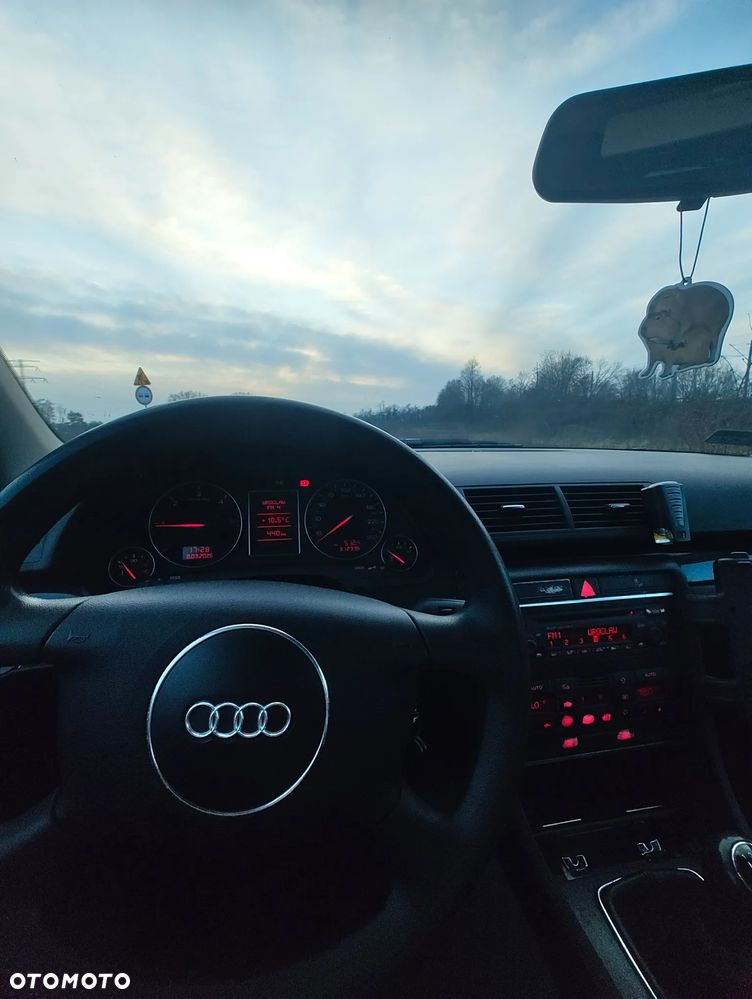 Audi A4 Avant - 5