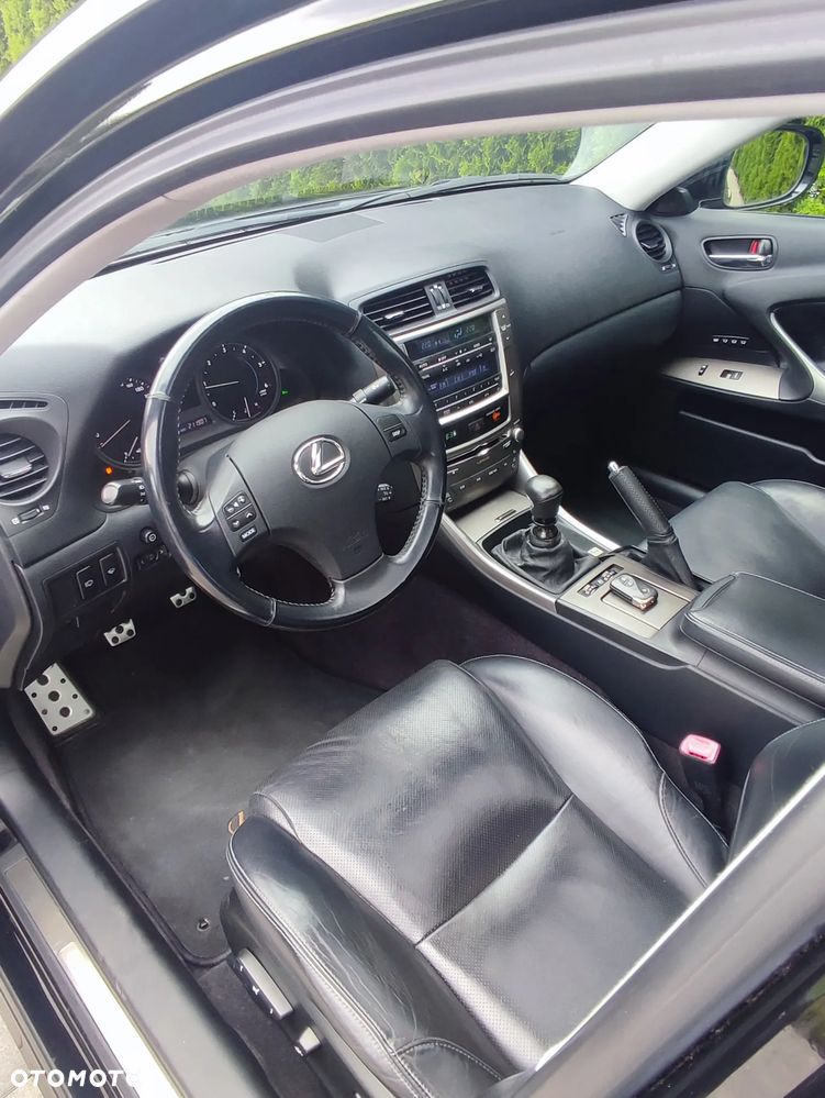 Lexus IS 220 D Comfort - 13