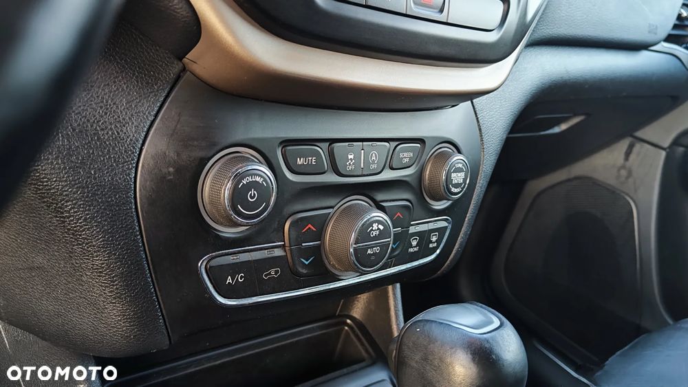 Jeep Cherokee 2.0 T Active Drive I Automatik Limited - 17