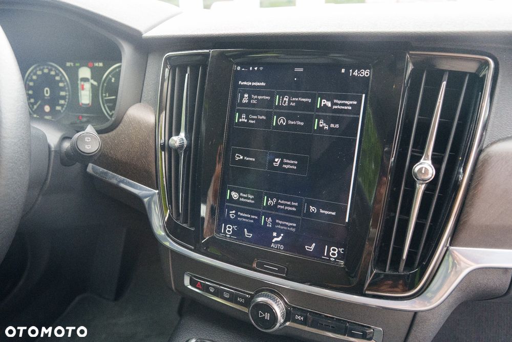 Volvo V90 Cross Country D4 AWD Geartronic Pro - 21