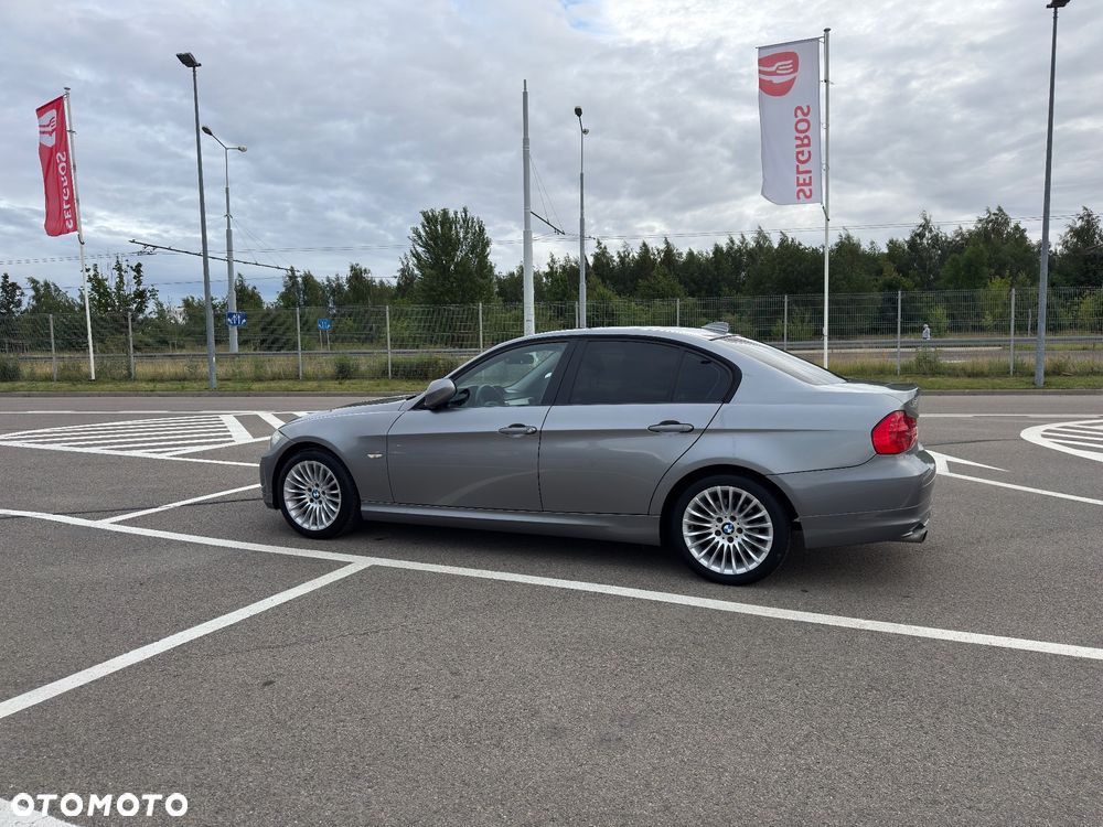 BMW Seria 3 320d - 5