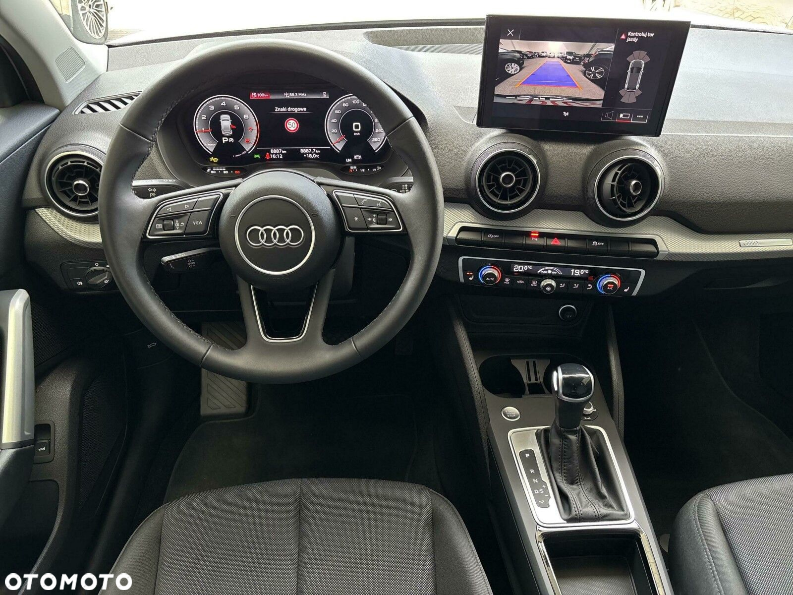 Audi Q2 - 10