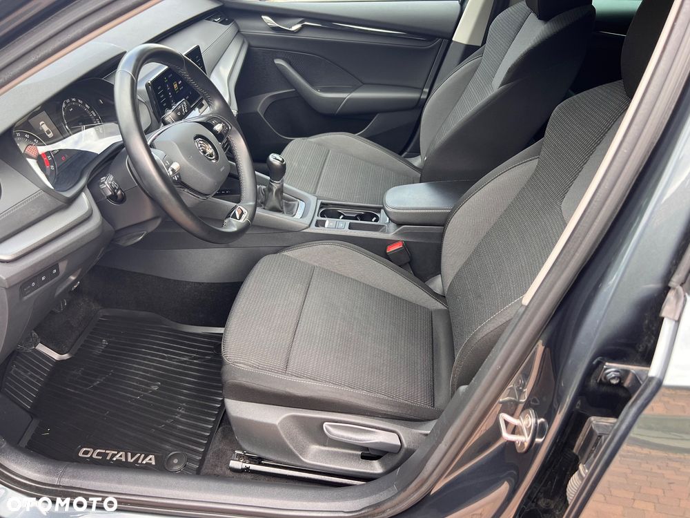 Skoda Octavia 2.0 TDI Ambition - 6