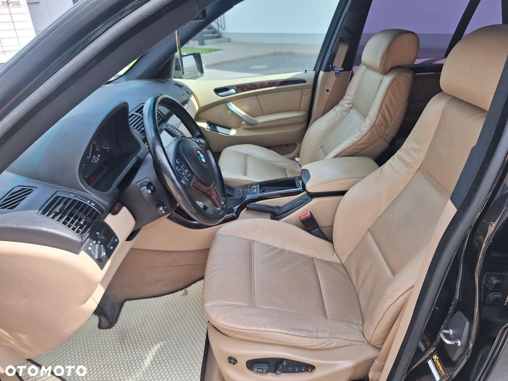 BMW X5 4.4i - 27