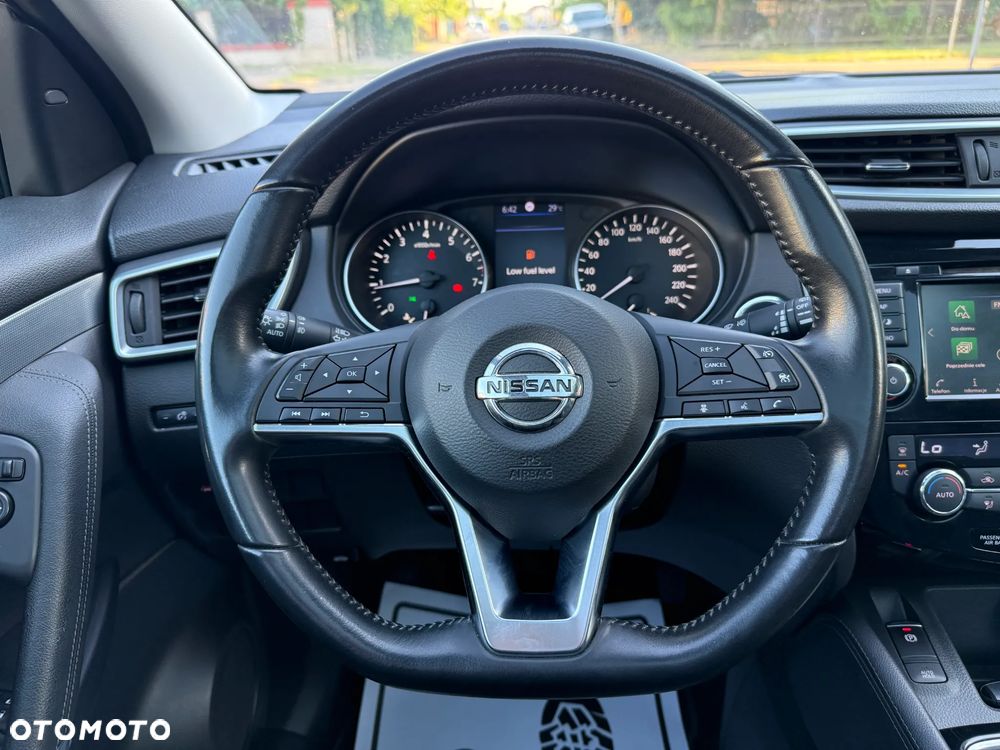 Nissan Qashqai 1.3 DIG-T MHEV Tekna - 26