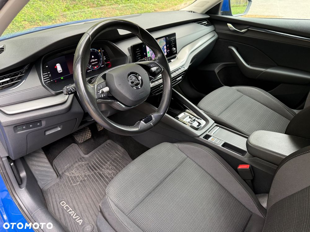 Skoda Octavia 2.0 TDI Ambition DSG - 20