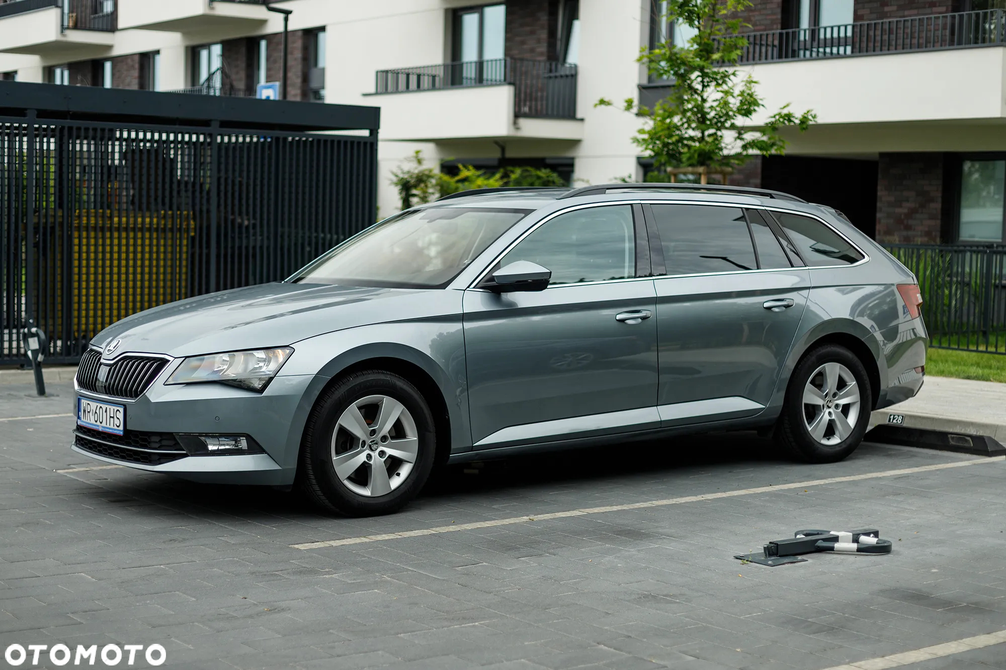 Skoda Superb 2.0 TDI Sportline - 18