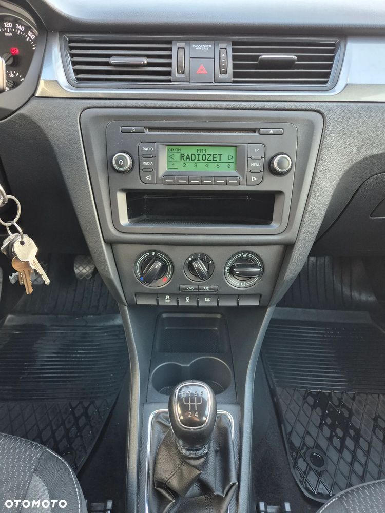 Skoda RAPID 1.6 TDI DPF Ambition Max - 15