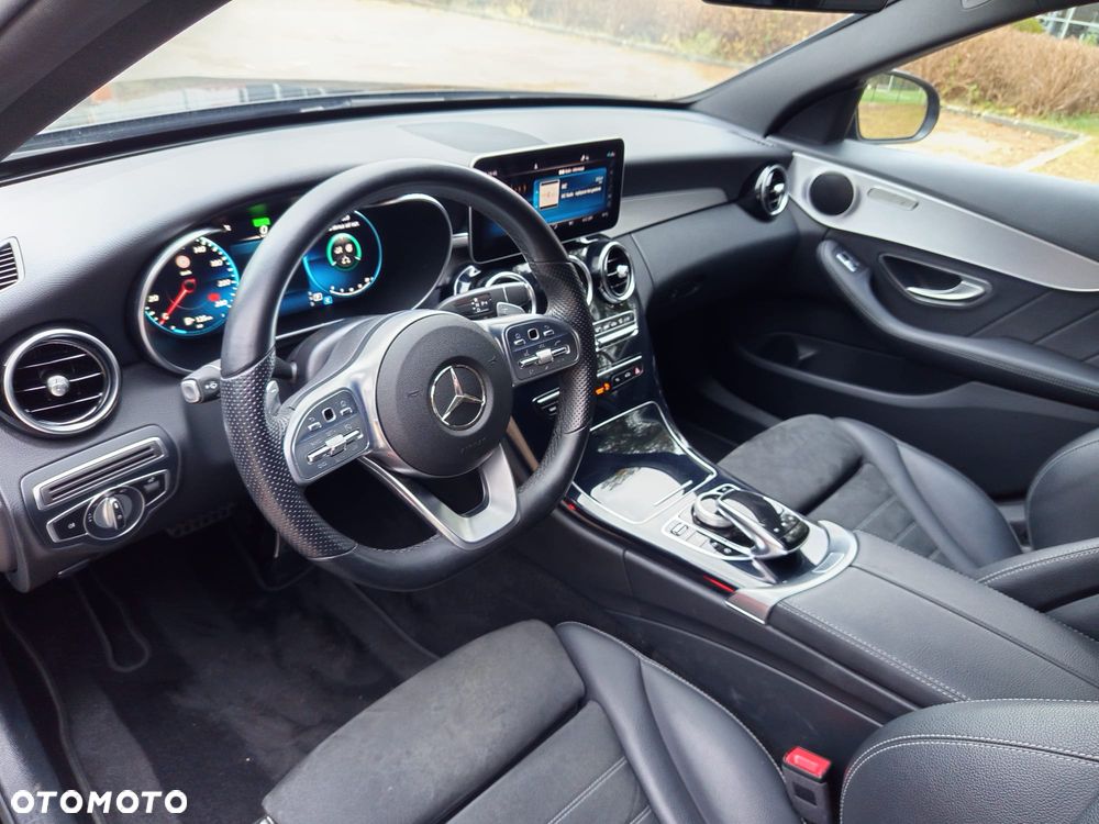 Mercedes-Benz Klasa C 200 4Matic 9G-TRONIC Night Edition - 8