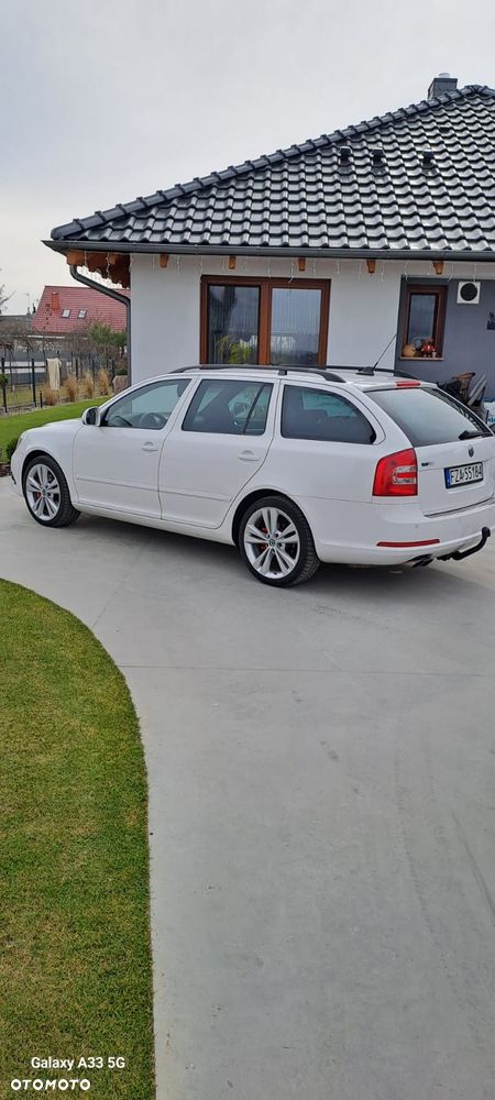 Skoda Octavia 2.0 TDI CR DPF RS - 6